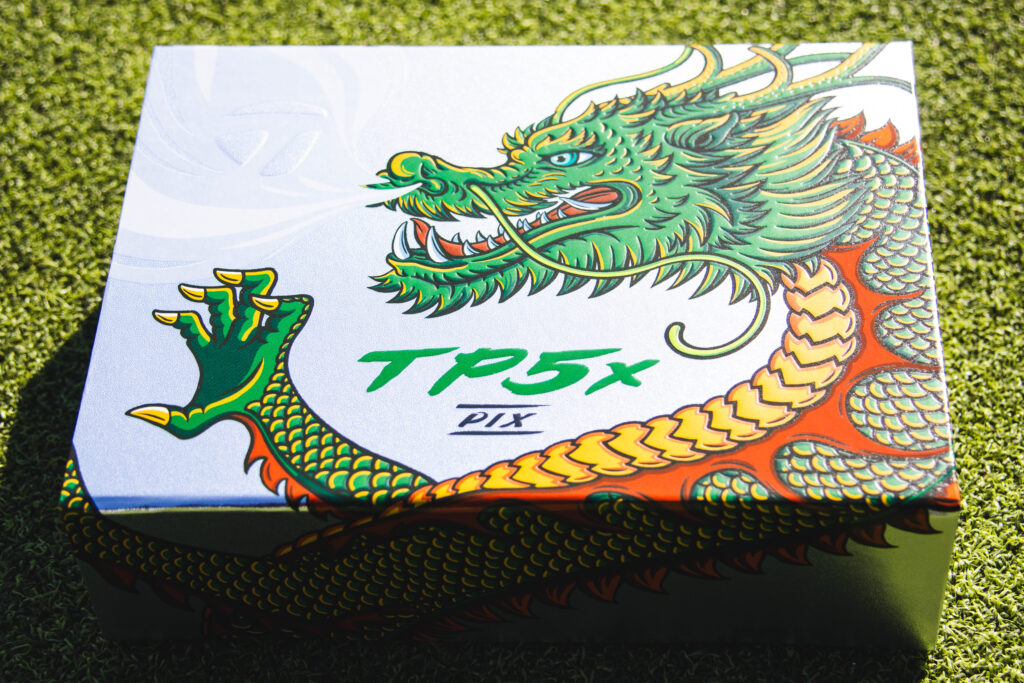 TP5X TaylorMade Dragon Golf ball Dozen case