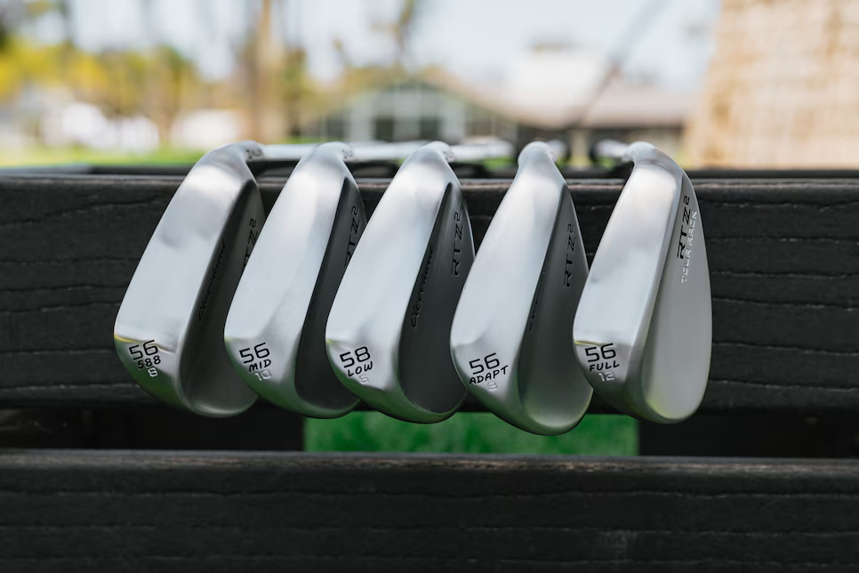 5 Cleveland RTZ 2 wedges laying next to each other. There is one for each grind available.